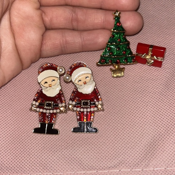 Santa Earrings Christmas tree pin - Picture 1 of 2